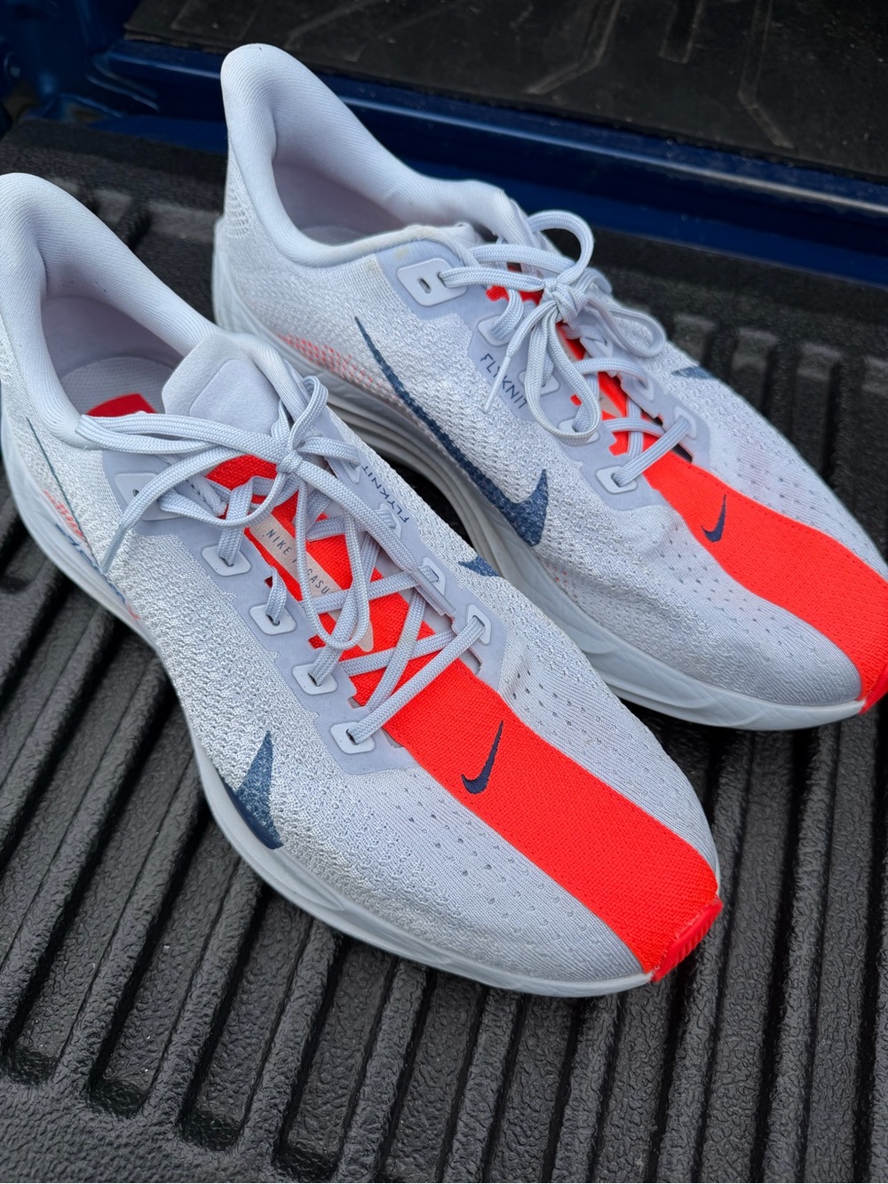 Nike Pegasus Plus - Size 13 - Under 15 miles